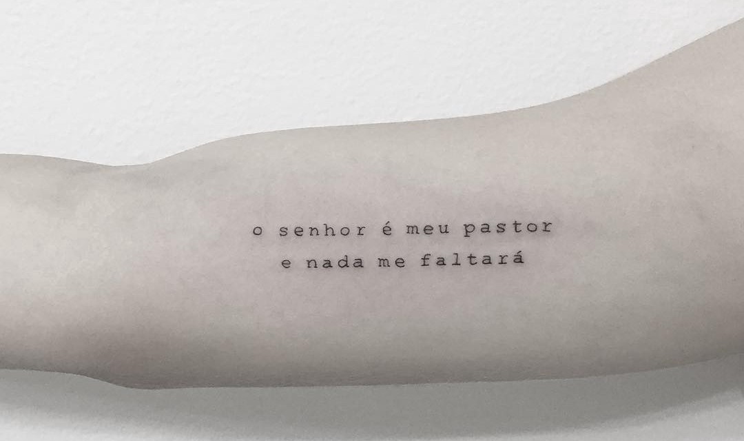 Tatuagens de frases: onde fazer e o que tatuar - Blog Tattoo2me