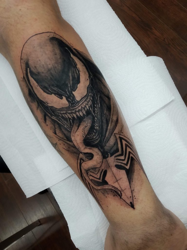 Foto de tatuagem feita por Rafael Mássimo (@rafaelmassimo)