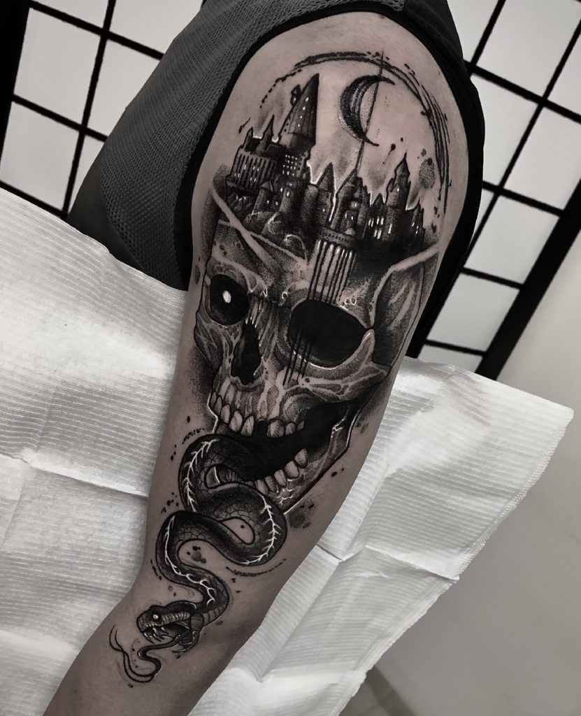 Foto de tatuagem feita por Diih Favaretto (@diihfavaretto)