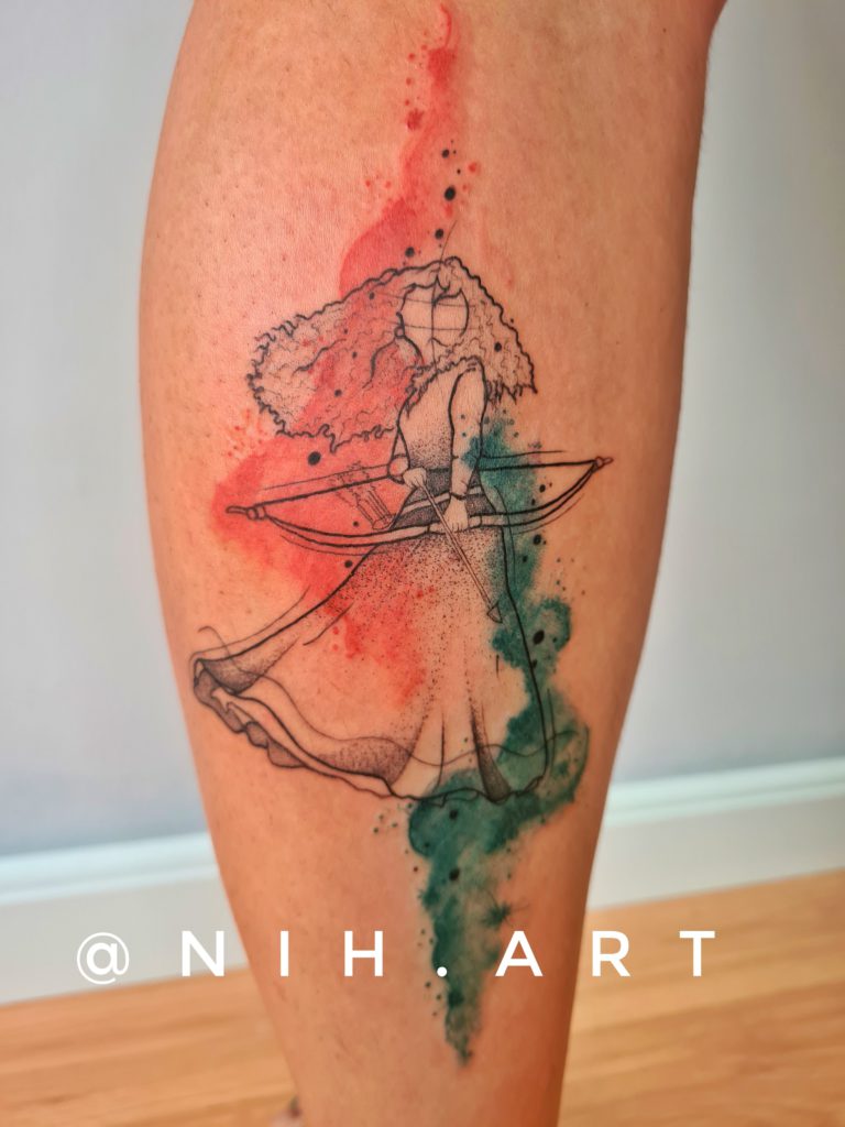 Foto de tatuagem feita por Nih Art (@nih.art)