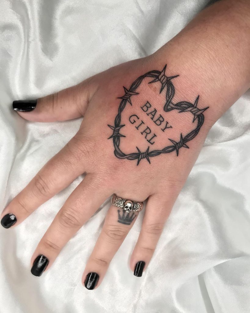 Foto de tatuagem feita por Gabriela Ink (@gabrielaaink)