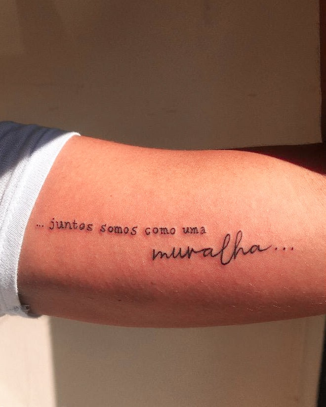 Foto de tatuagem feita por Joy Galvão (@joygalvaotattoo)