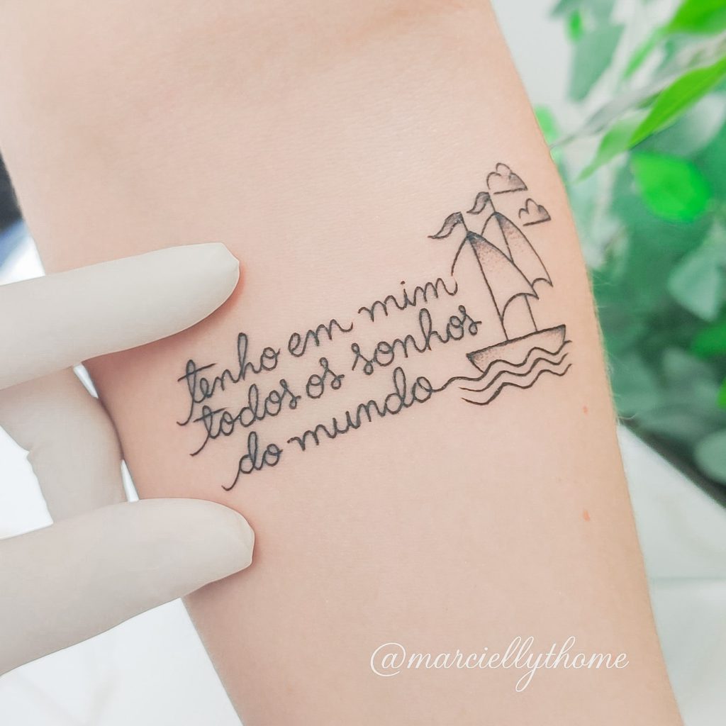 Foto de tatuagem feita por Marcielly Thomé (@marciellythome)