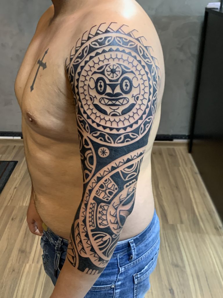 Foto de tatuagem feita por Almiro Sousa (@almirosousatattoo)