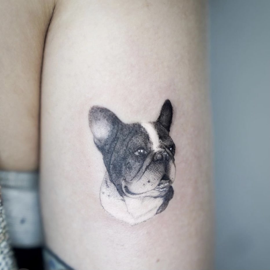 Foto de tatuagem feita por Thamara Elisa Tattoo (@thamaraelisatattoo)