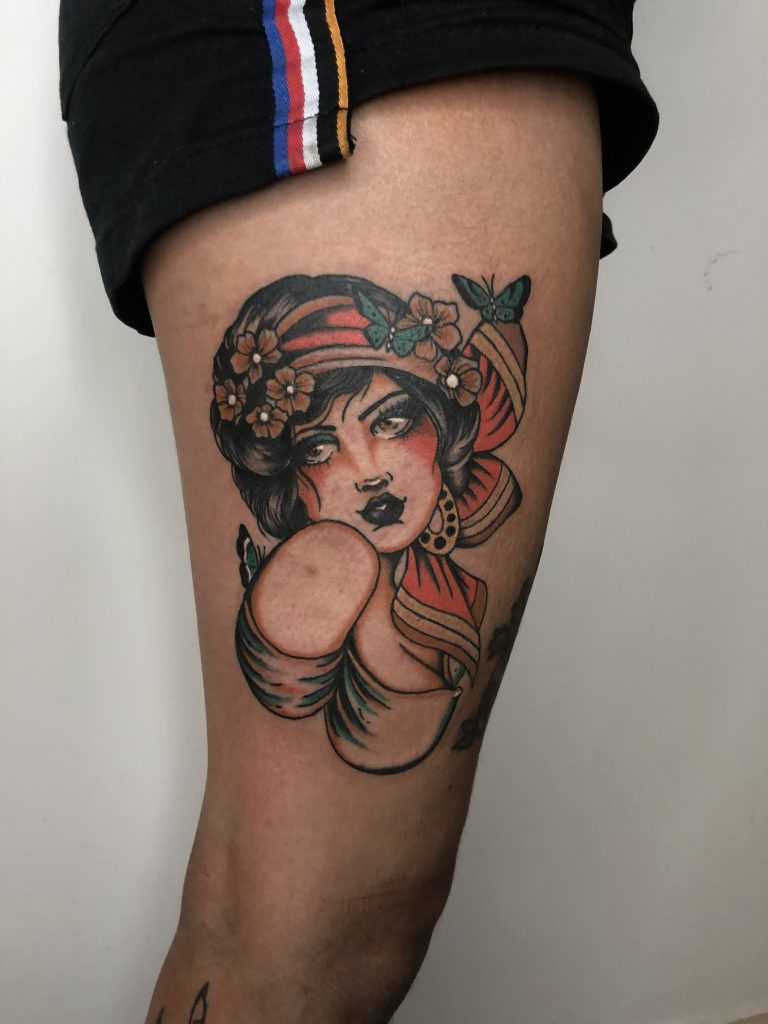 Foto de tatuagem feita por Caroline Dinola (@caroline.dinola)