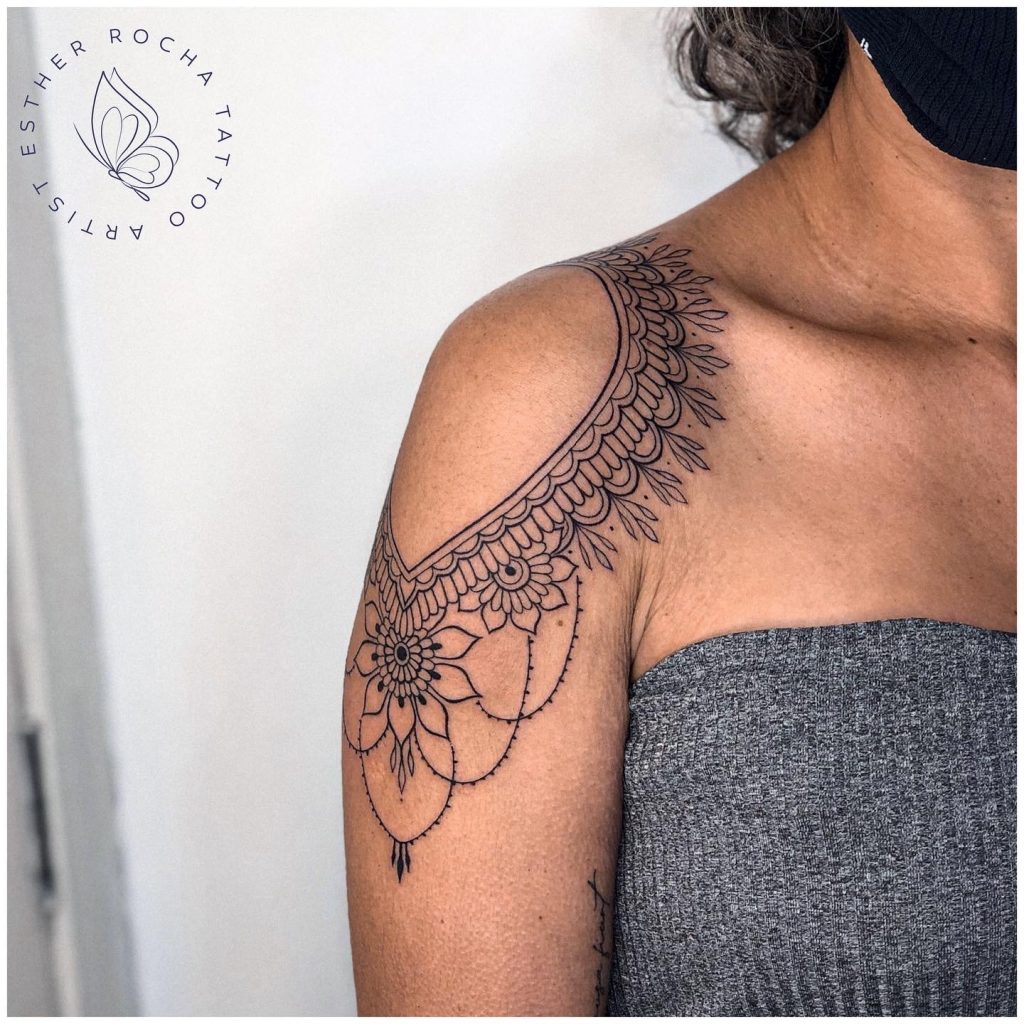 Foto de tatuagem feita por Esther Rocha (@estherrocha2)