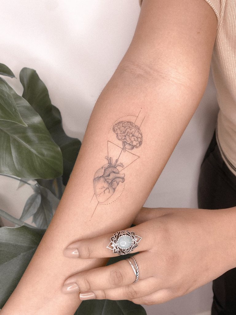 Foto de tatuagem feita por Iasmin Campelo (@iasmincampelo)