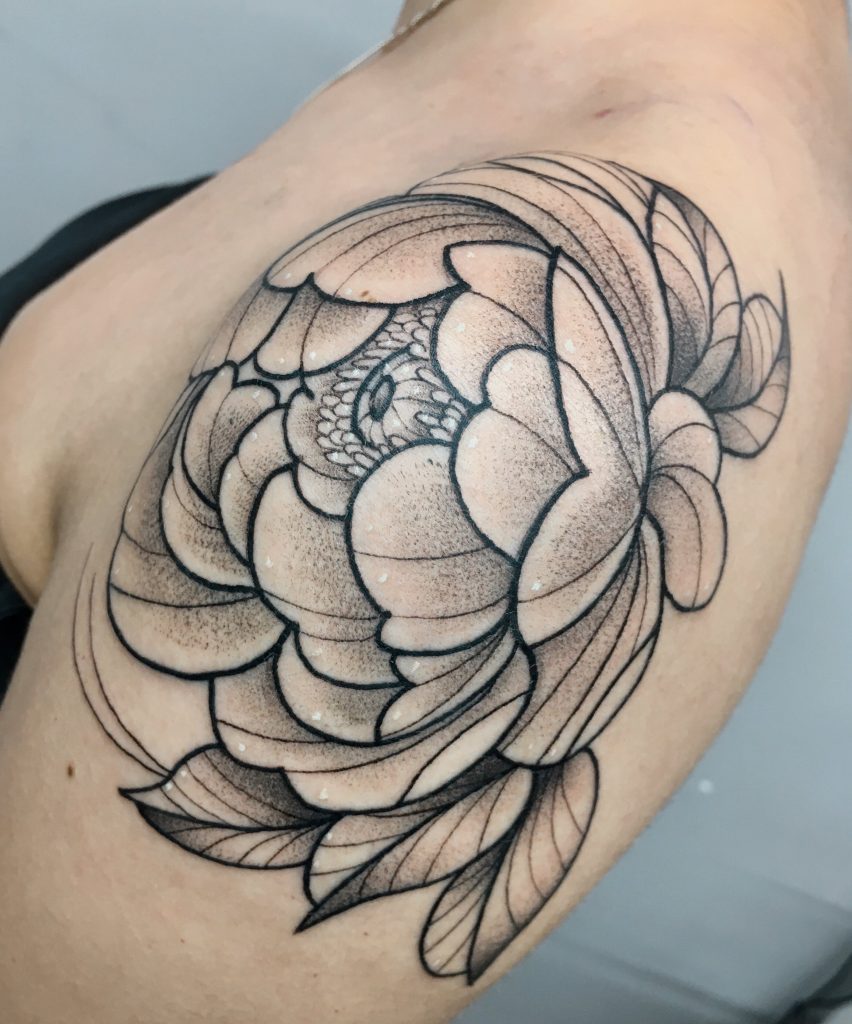 Foto de tatuagem feita por Fernanda Napolitano (@napolitanotattoo)
