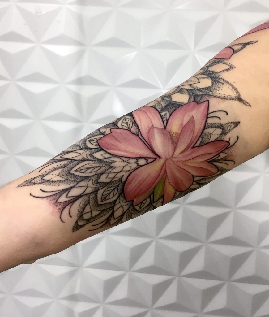 Foto de tatuagem feita por Bárbara Victal (@barbaravictaltattoo)