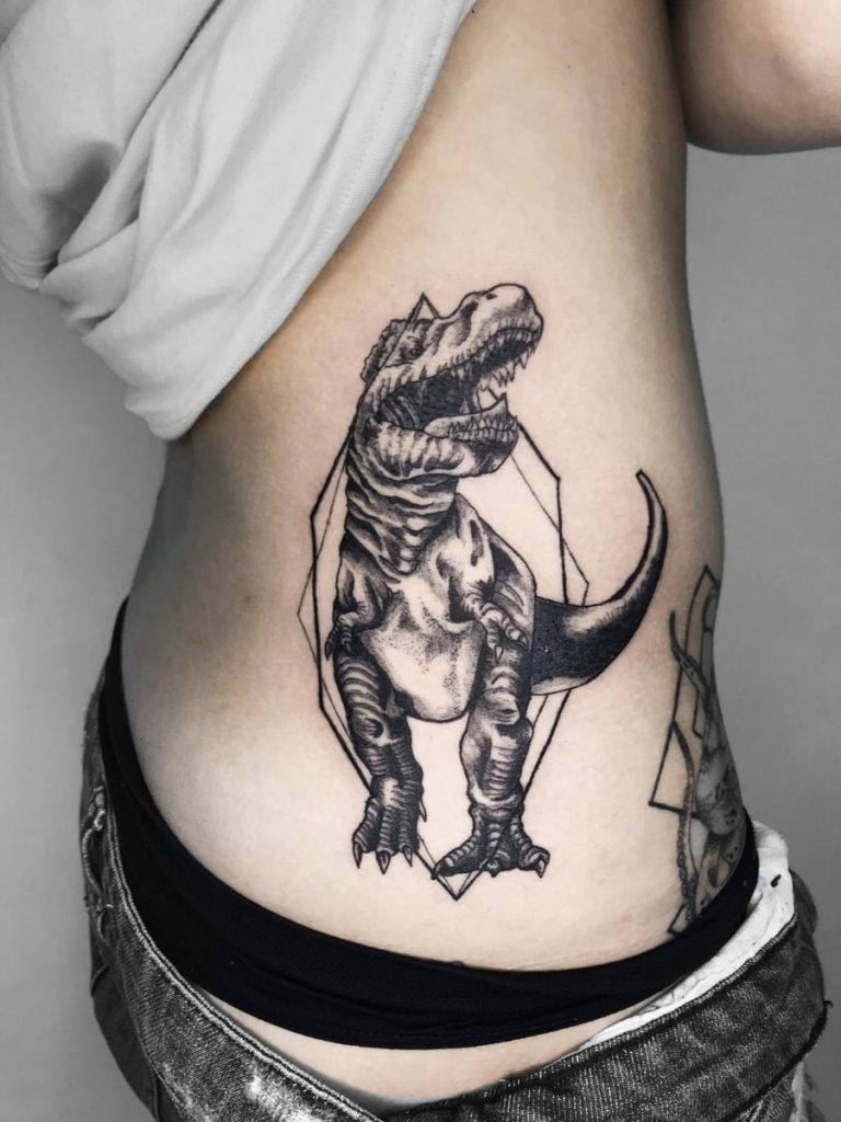 Foto de tatuagem feita por Deborah Insfran (@deeinsfran.tattoo)