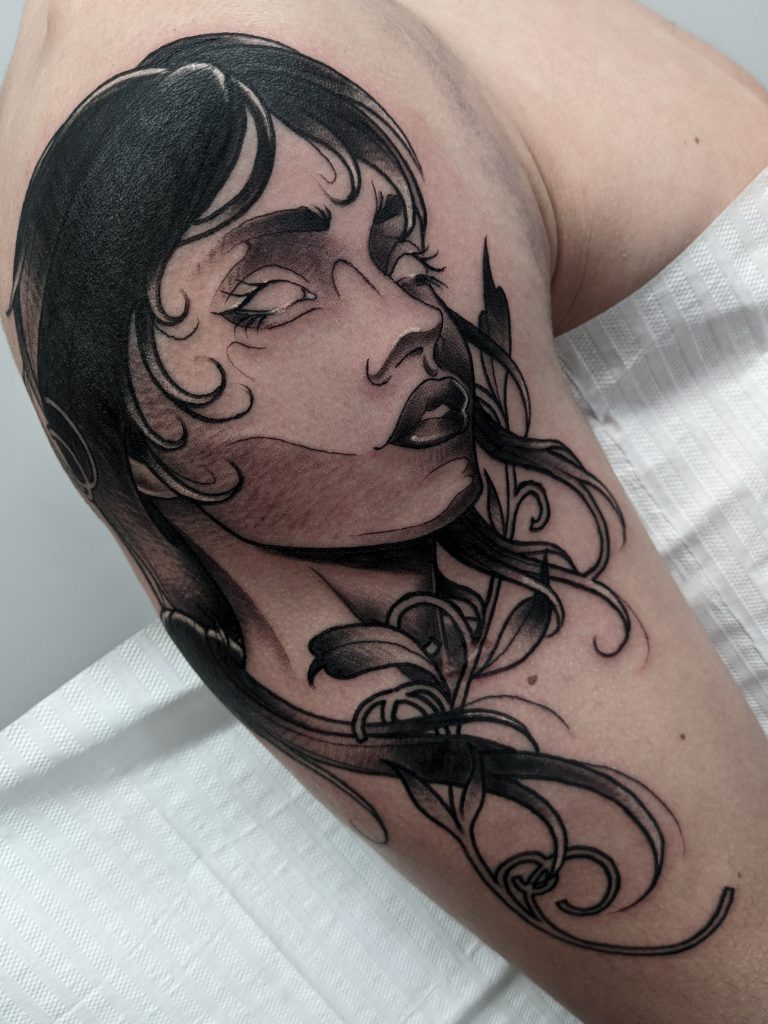 Foto de tatuagem feita por Diego Moura (@mouraa.art)