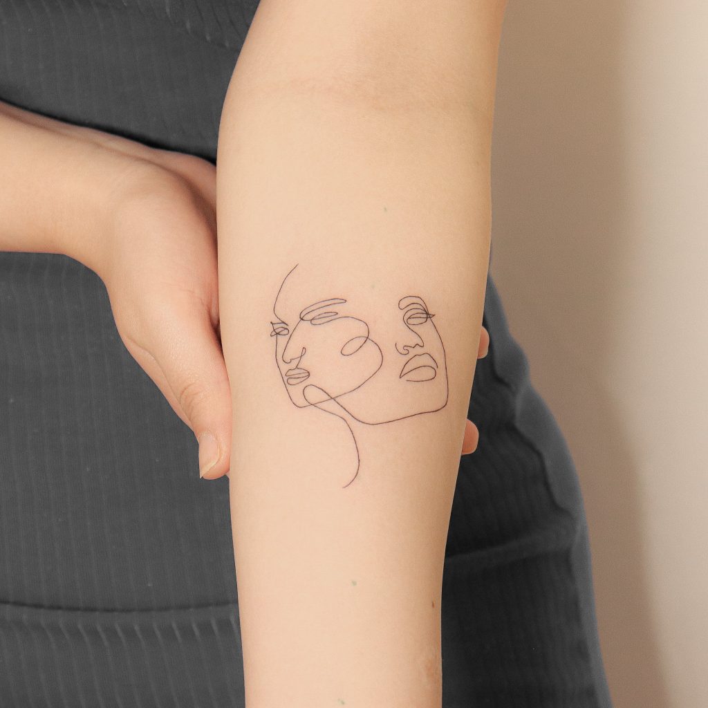 Foto de tatuagem feita por Merello (@henrique.merello)