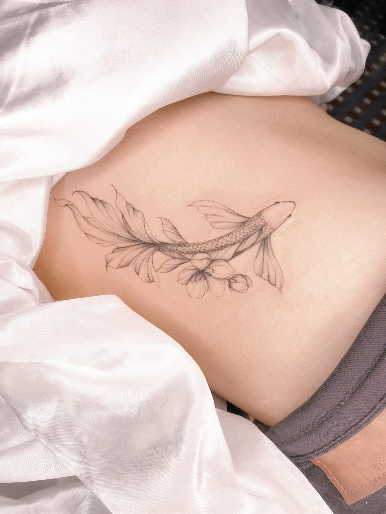 Foto de tatuagem feita por Iasmin Campelo (@iasmincampelo)