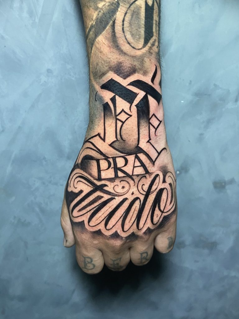 Foto de tatuagem feita por Kaso artes (@kasoartes)