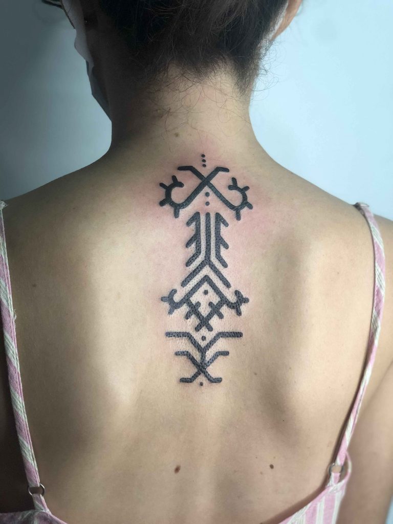 Foto de tatuagem feita por Maju Lemos (@maju_ttt)