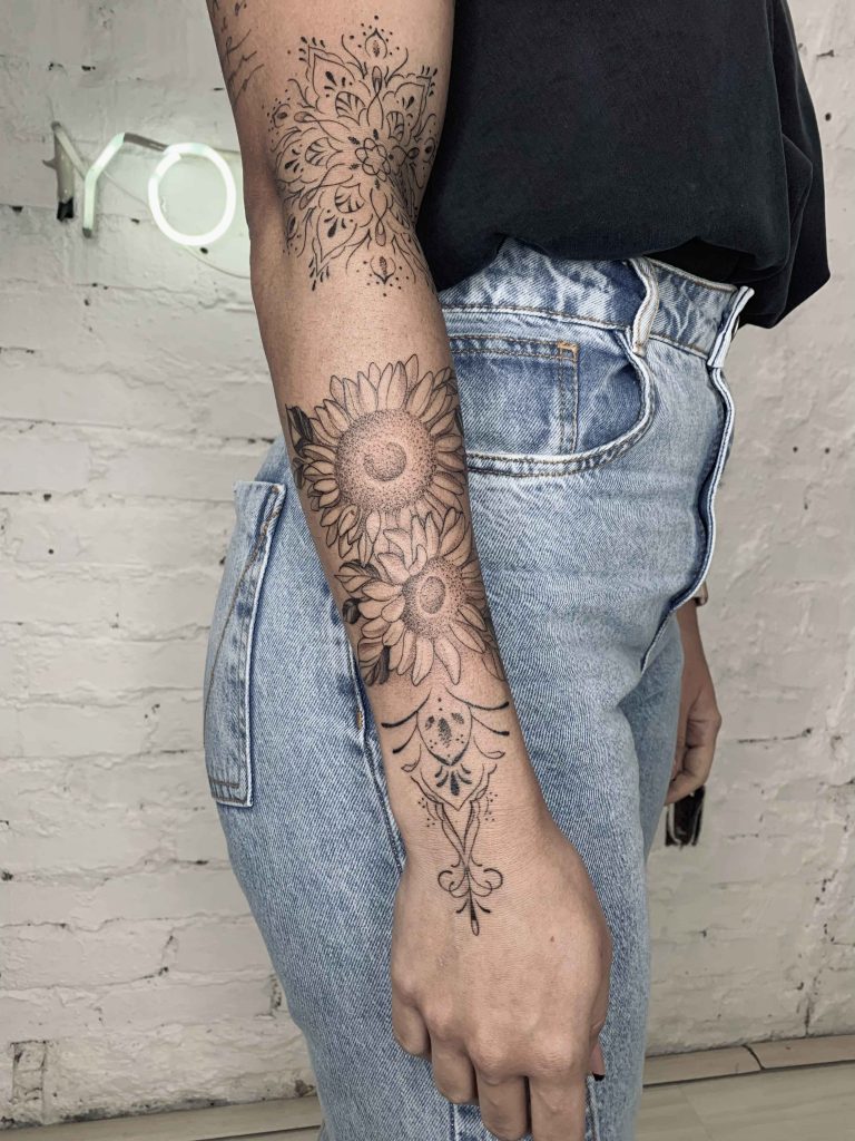 Foto de tatuagem feita por Manu Vila Nova (@mvilanovatattoo)