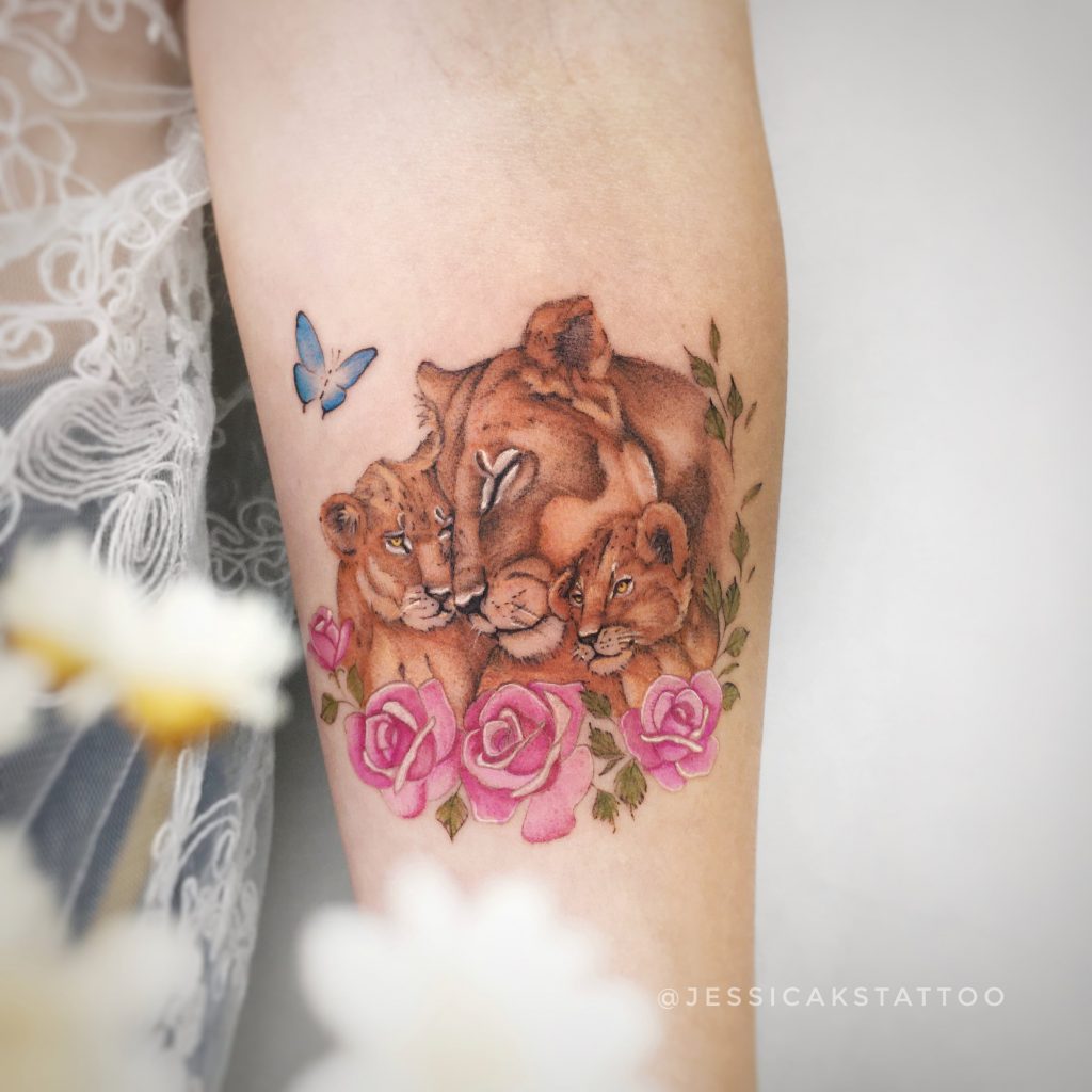 Foto de tatuagem feita por Jéssica Sant’ana (@jessicakstattoo)