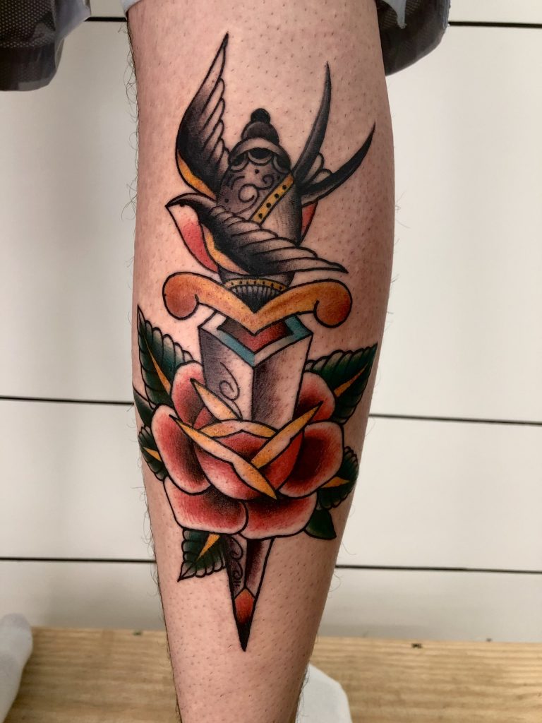 Foto de tatuagem feita por Franklin Sousa (@frak.ink)