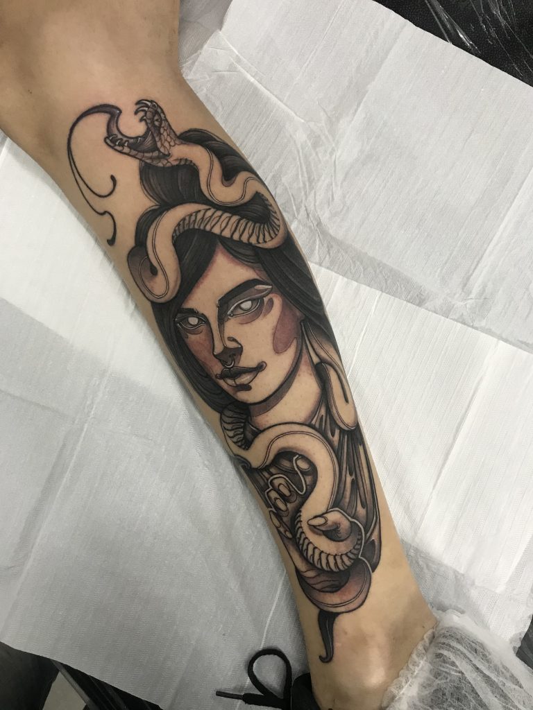 Foto de tatuagem feita por Victor Gomes (@victorgomesink)