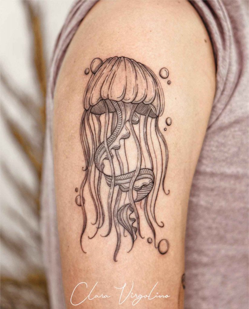 Foto de tatuagem feita por Clara Virgolino (@virgolino.tattoo)