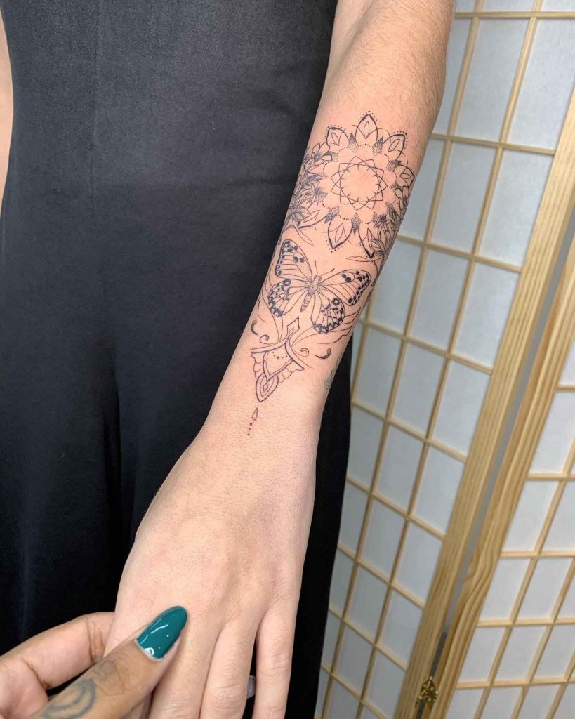 Foto de tatuagem feita por Manu Vila Nova (@mvilanovatattoo)