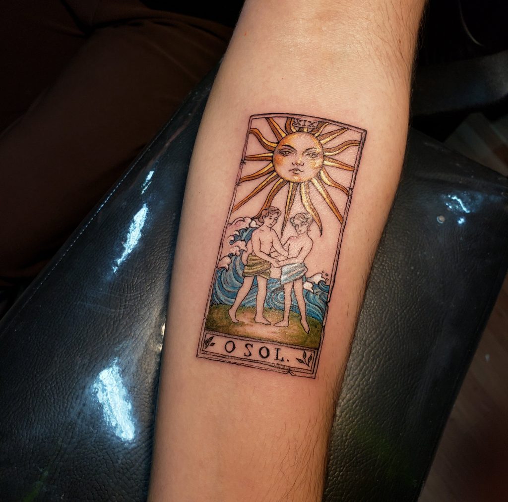 Foto de tatuagem feita por Lara Hiluy (@hiluyart)