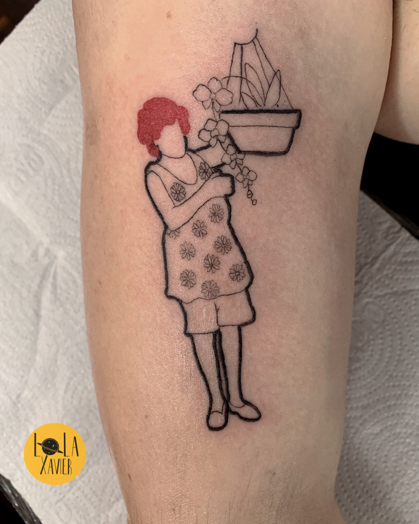 Foto de tatuagem feita por Lola Xavier (@lolaxavierj)