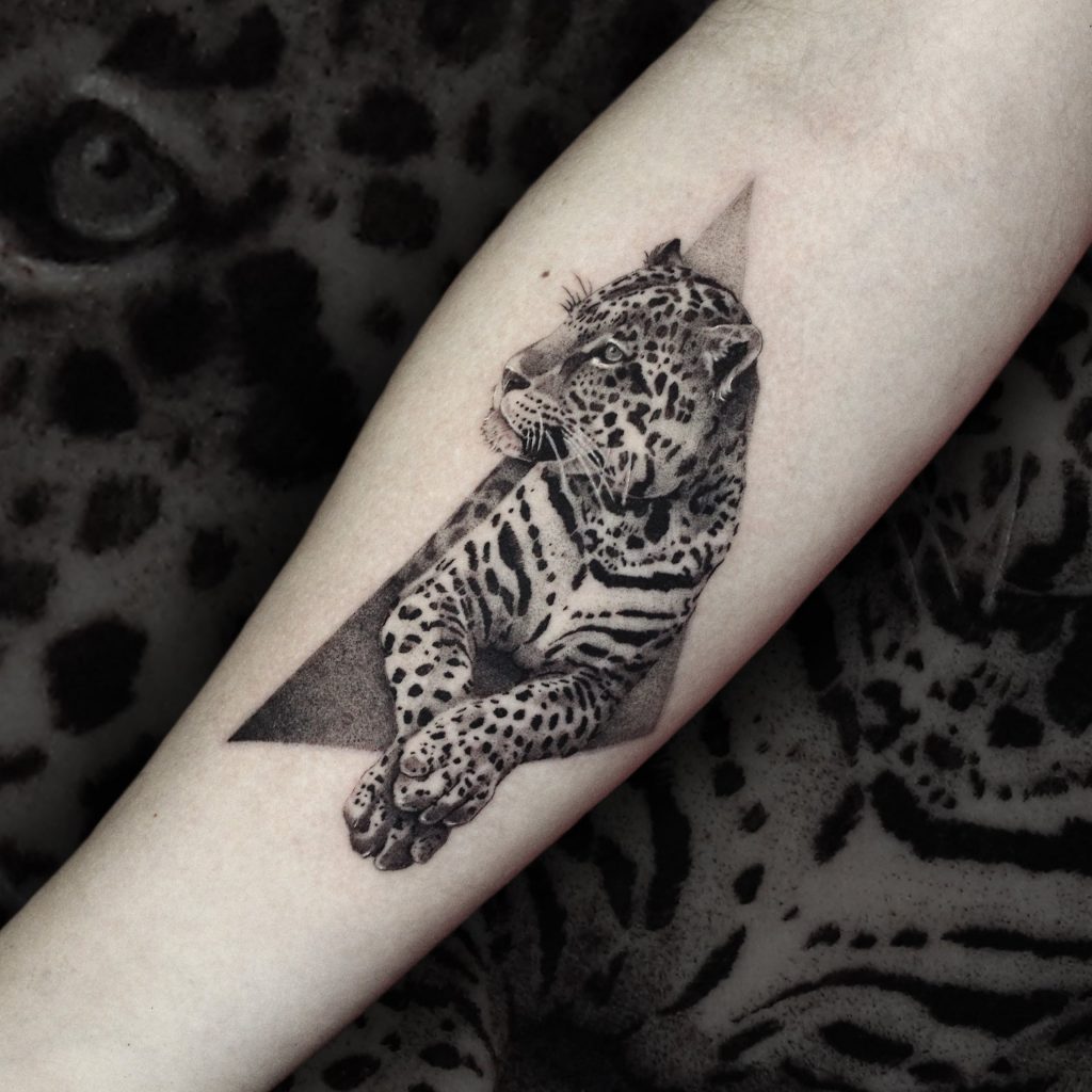 Foto de tatuagem feita por Cauã Aiuê (@cauatattoo)