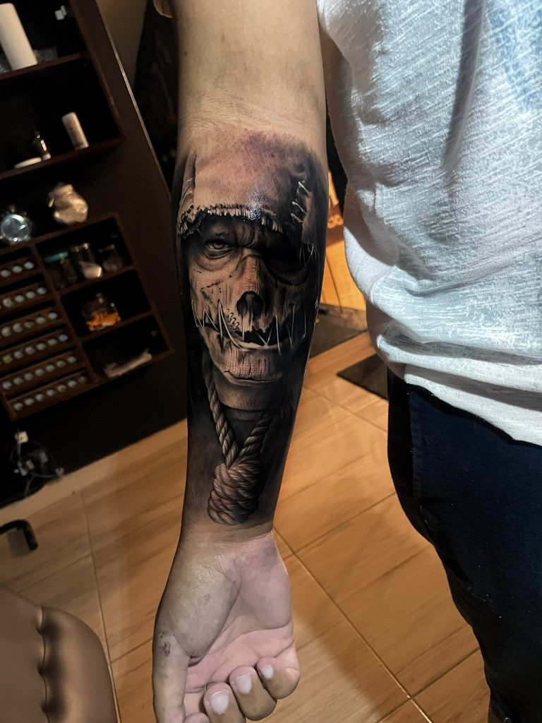 Foto de tatuagem feita por Rauni Durães (@rauniduraes)