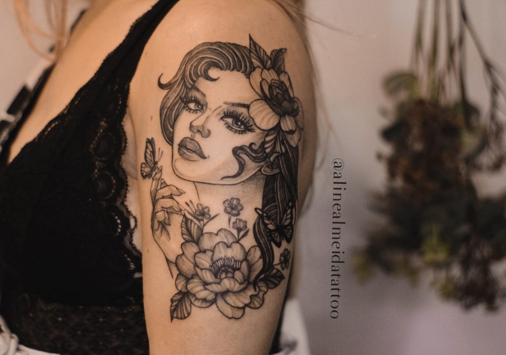 Foto de tatuagem feita por Aline Almeida (@alinealmeidatattoo)
