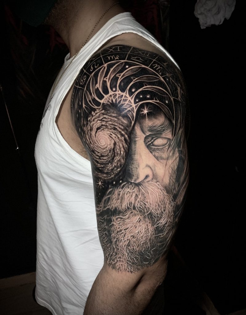 Foto de tatuagem feita por Uncas Celuque (@uncasceluque)