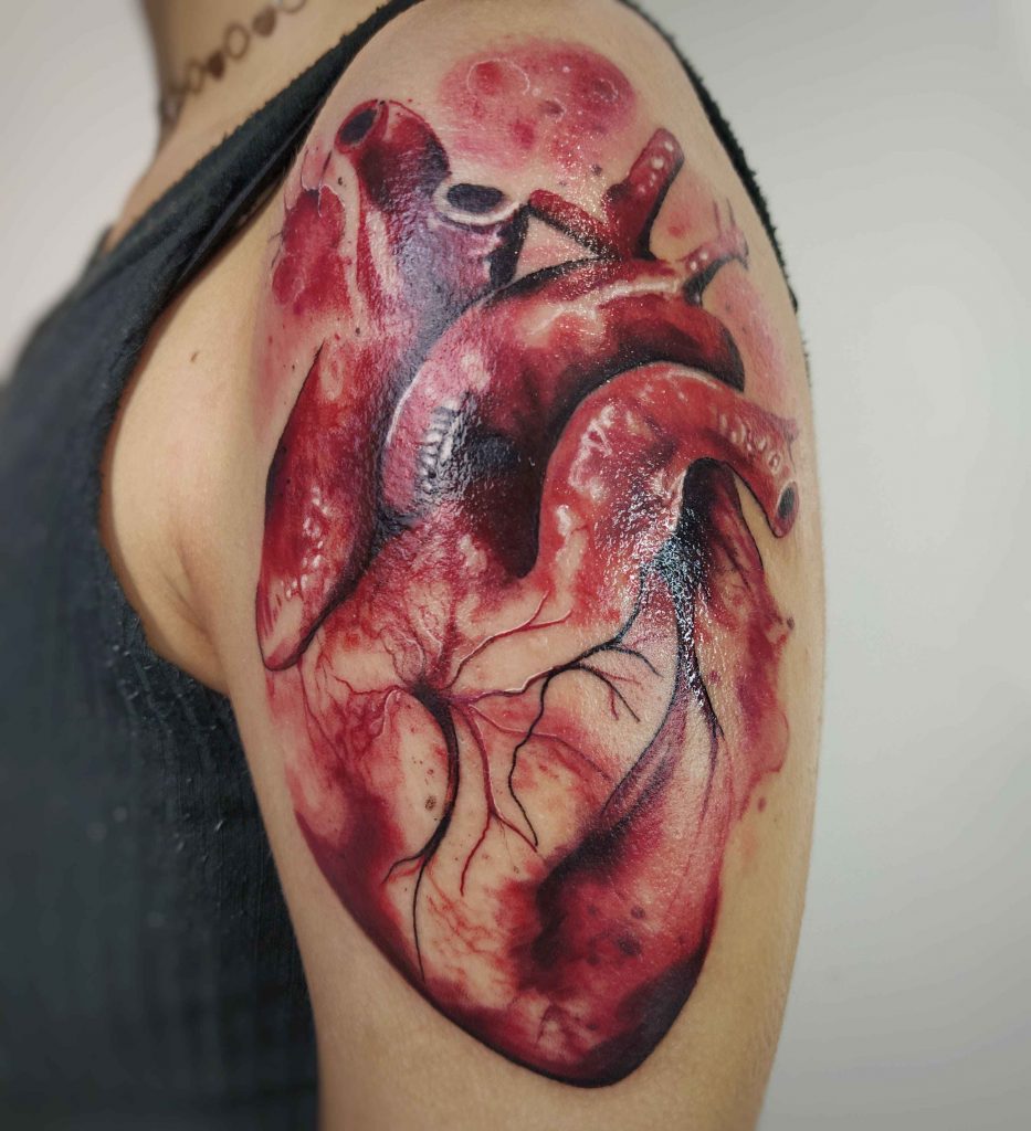 Foto de tatuagem feita por Ela Fialho (@elafialho.tattoo)