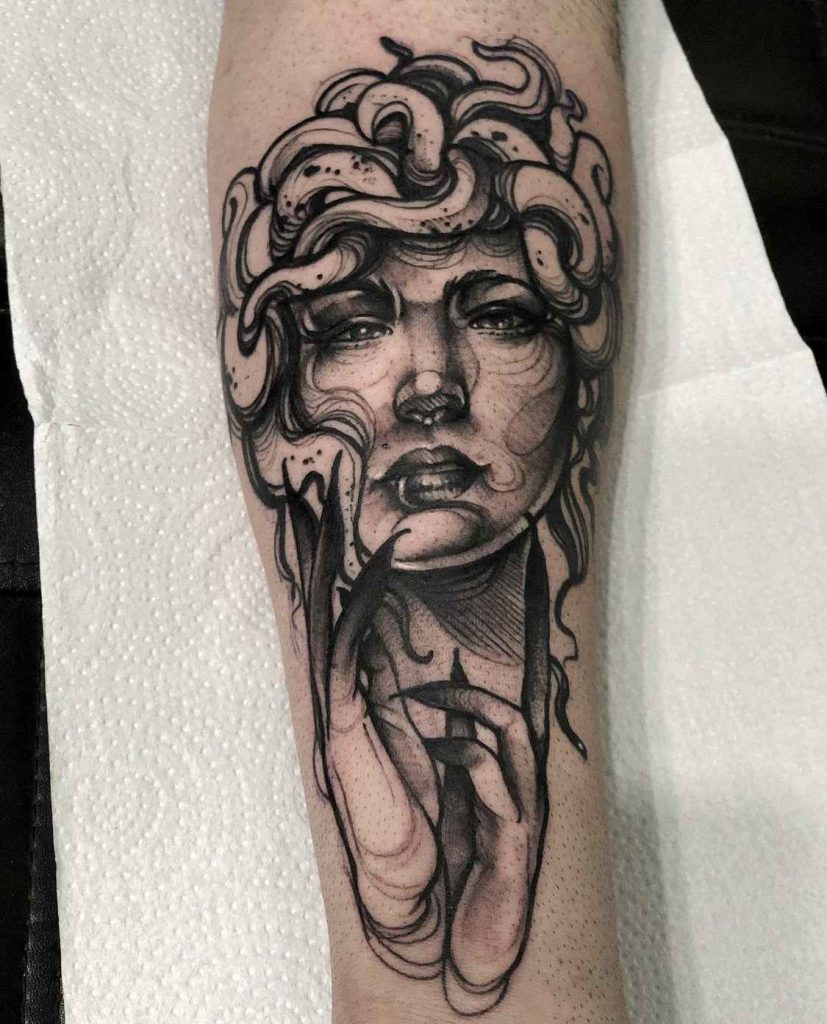 Foto de tatuagem feita por Fernando Travis (@fernandotravis)