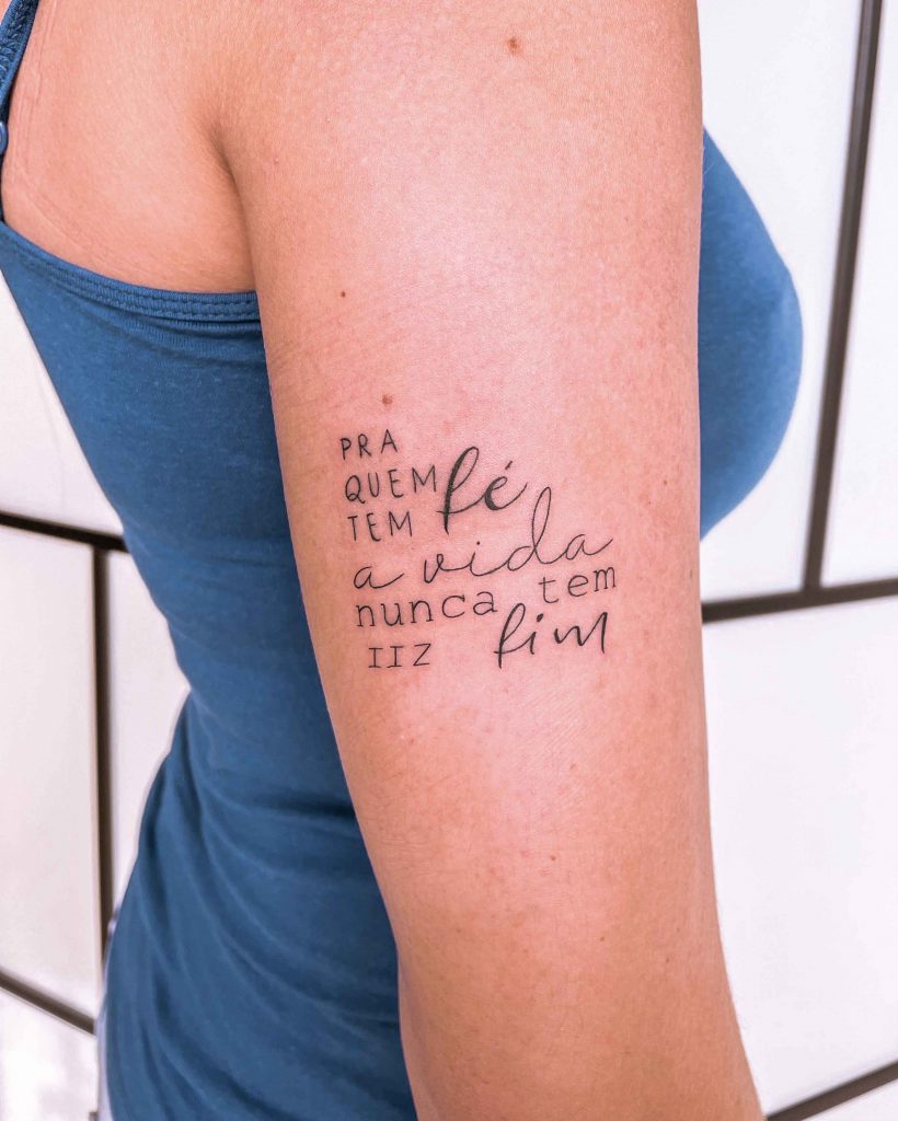 Foto de tatuagem feita por Katryn Kischlat (@katryntattoo)