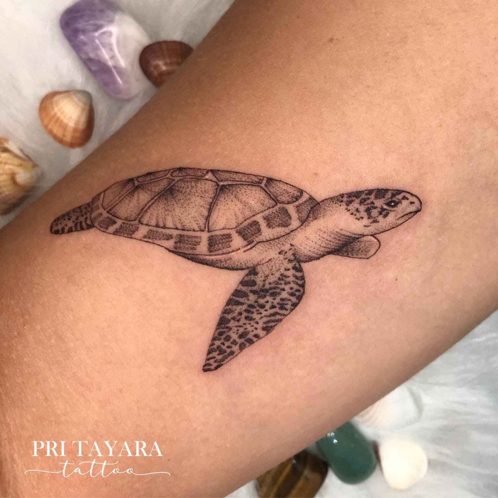 Foto de tatuagem feita por Pri Tayara Tattoo (@pritayara_tattoo)