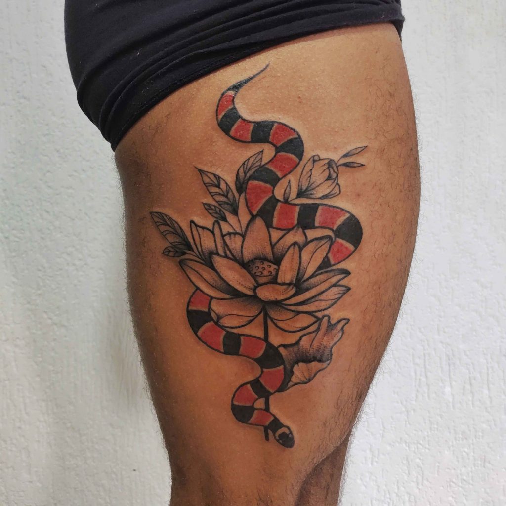 Foto de tatuagem feita por Jessi Barros (@jessib.tattoo)