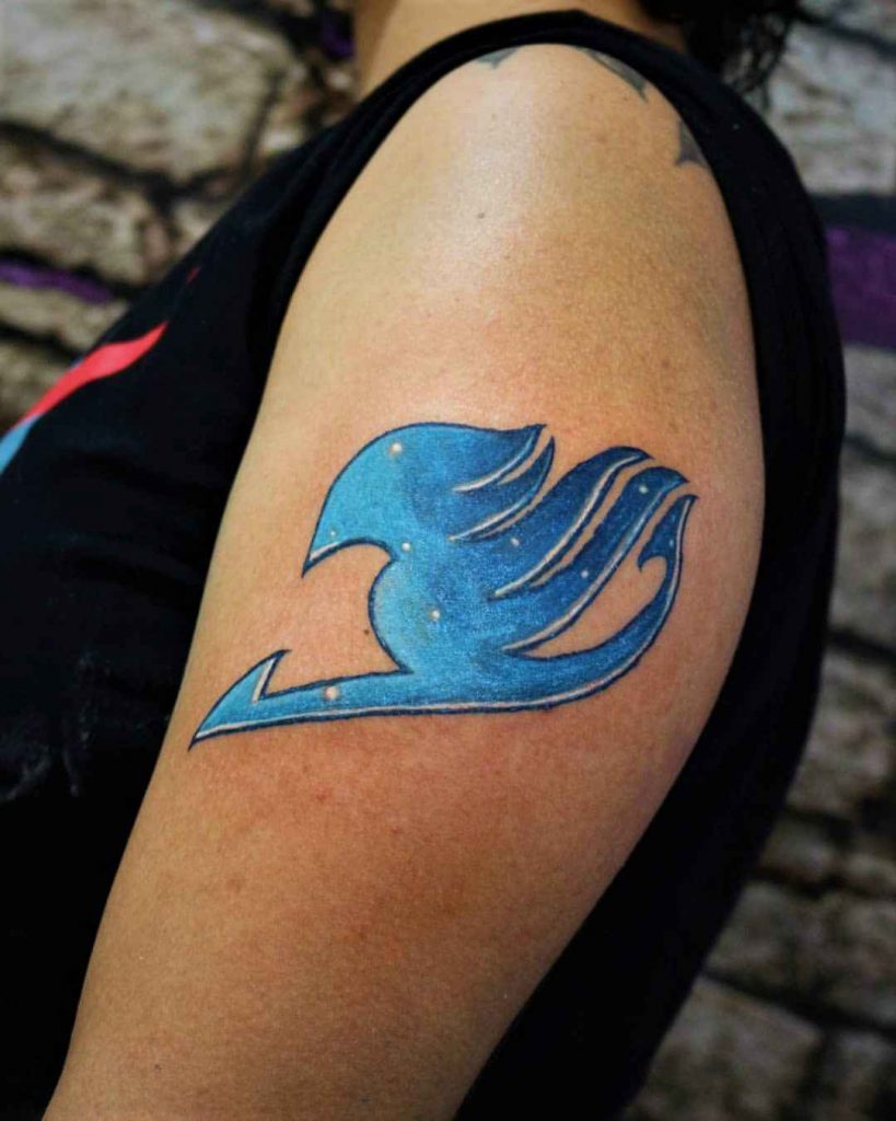 Foto de tatuagem feita por Julia Sincero (@jusincero)
