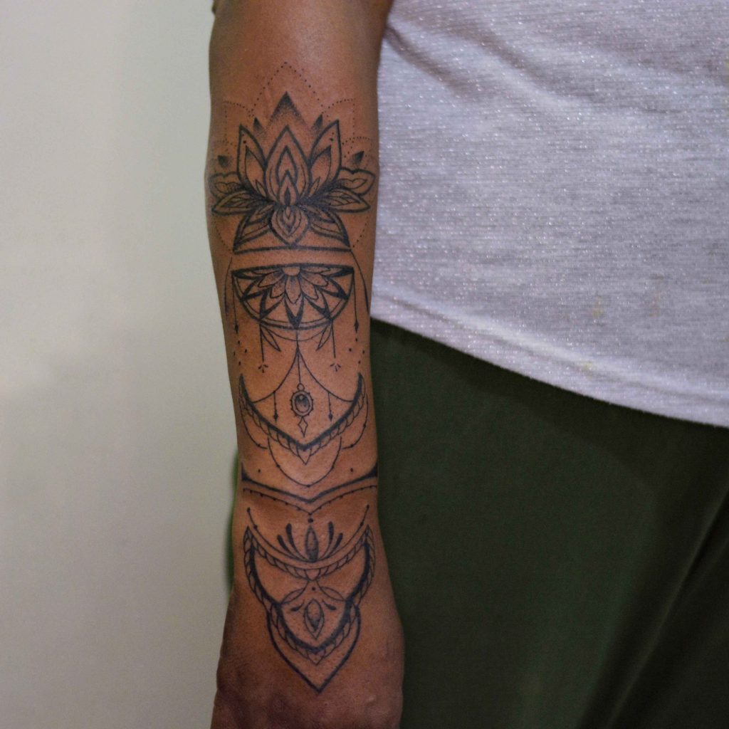 Foto de tatuagem feita por Jessi Barros (@jessib.tattoo)