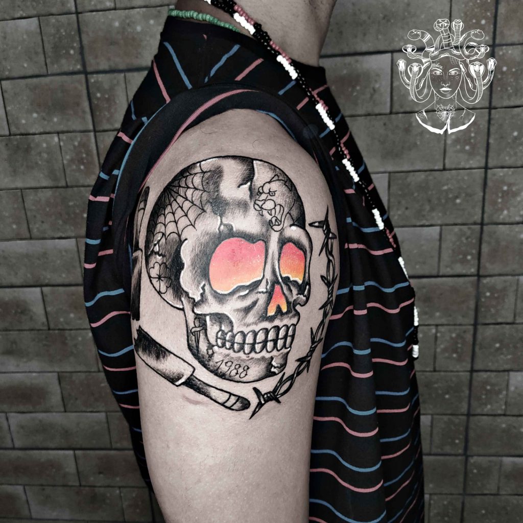 Foto de tatuagem feita por NANE MEDUSA (@nanemedusa)