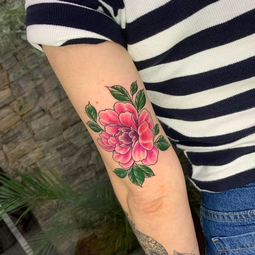 Peônia: conheça a origem da flor que está popular nas tatuagens - Blog  Tattoo2me