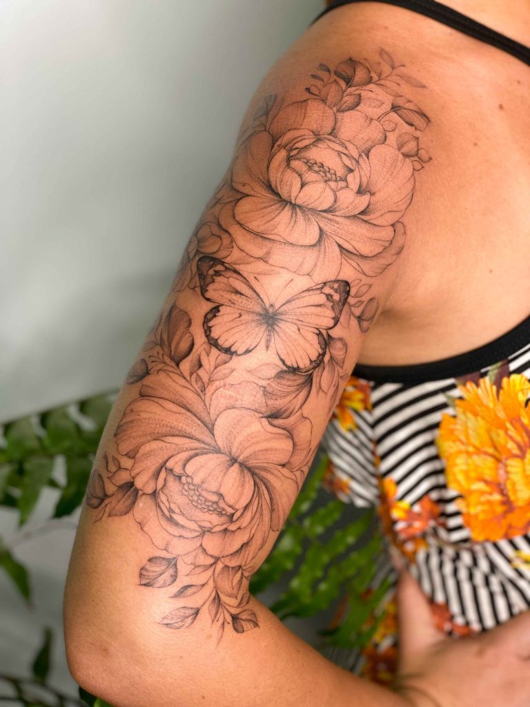 Foto de tatuagem feita por Paula lima (@paulalimatattoo)