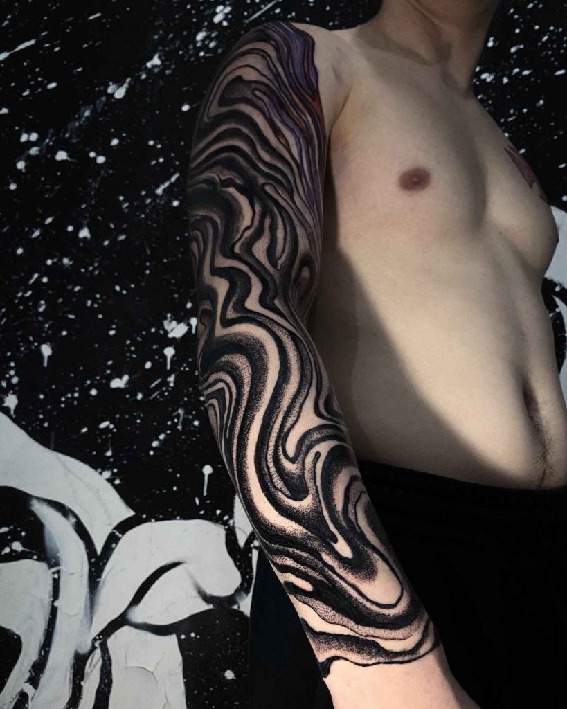 Foto de tatuagem feita por Floki (@flokiblackart)