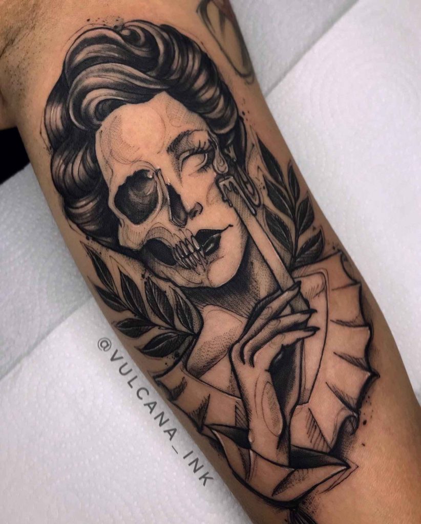 Foto de tatuagem feita por Raphaela Pereira (@vulcana_ink)