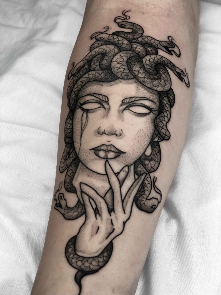 Foto de tatuagem feita por Vittory (@vittory_tattoo)