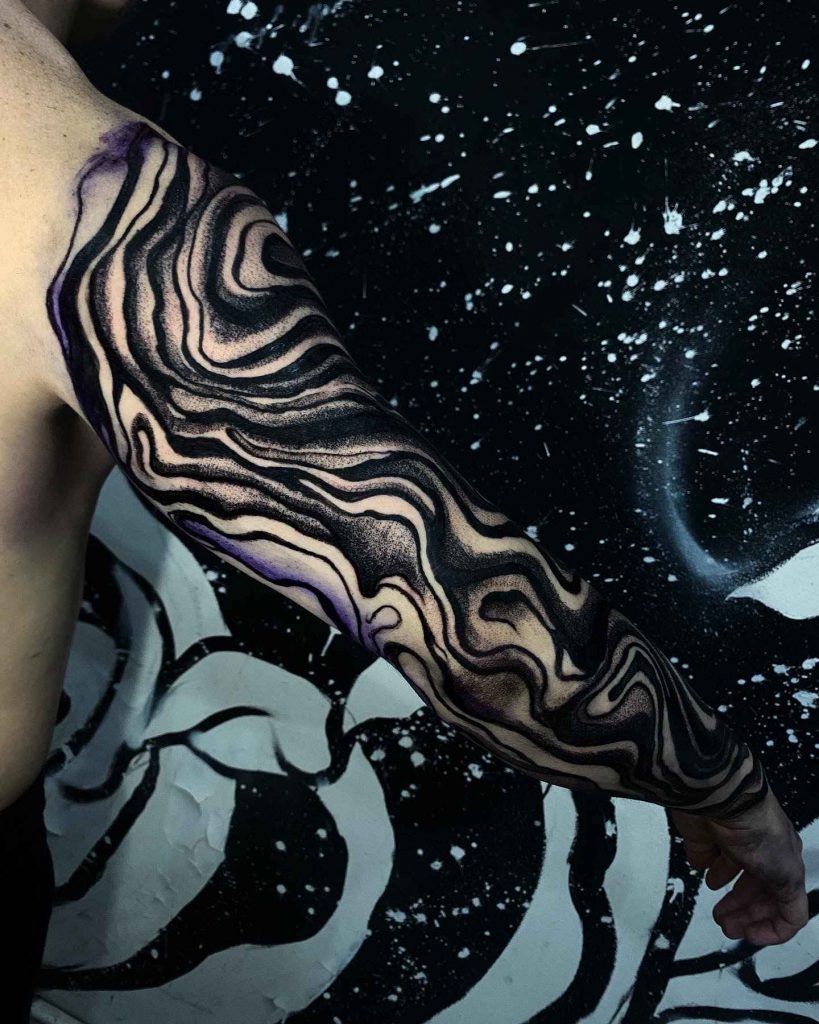 Foto de tatuagem feita por Floki (@flokiblackart)