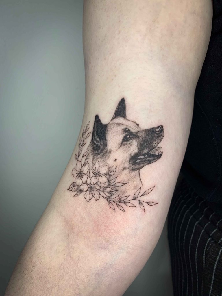 Foto de tatuagem feita por Dai Andrade (@daiandradetattoo)