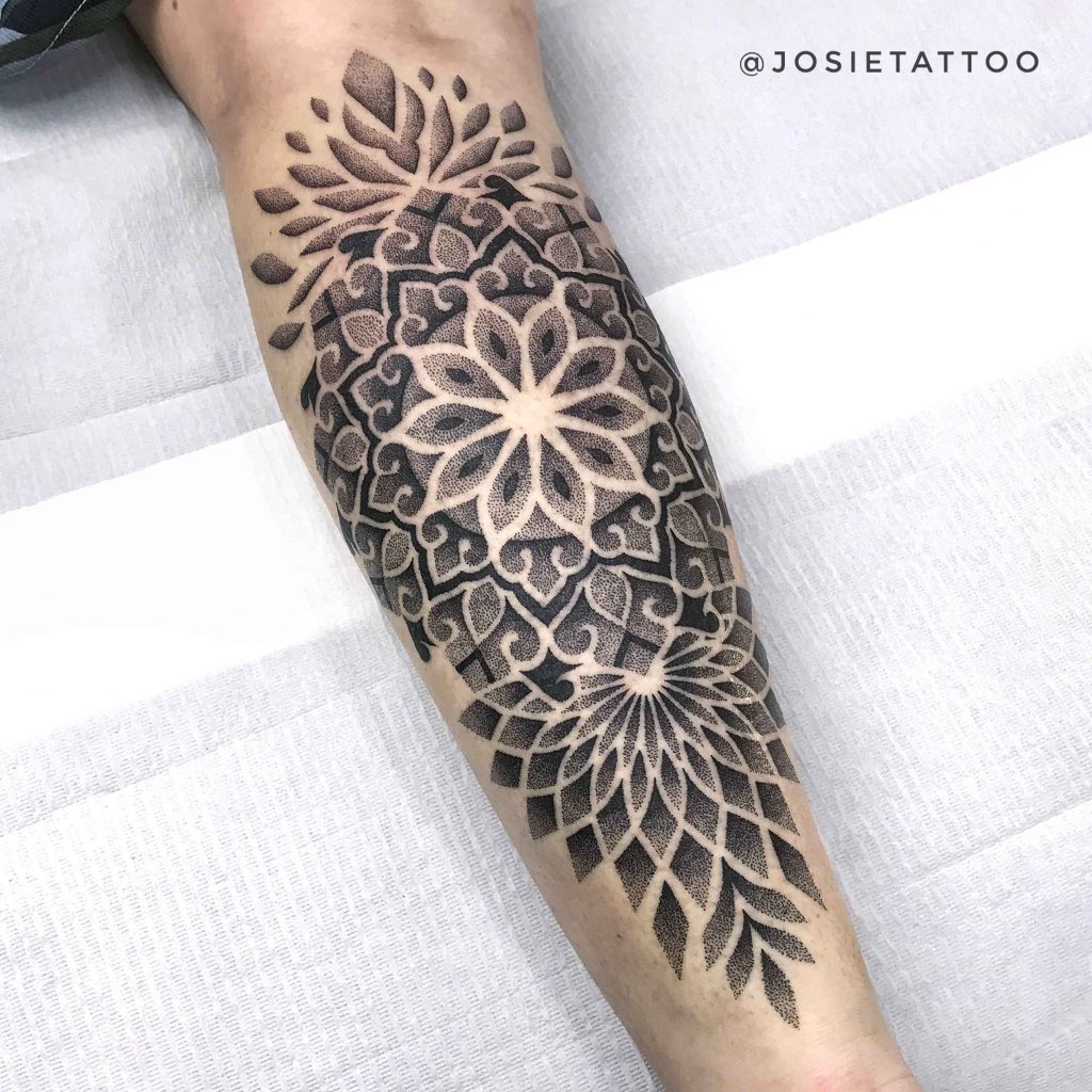 Foto de tatuagem feita por Josie Tattoo (@josietattoo)