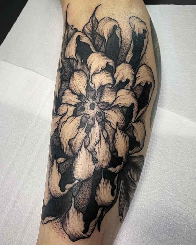 Foto de tatuagem feita por Ramonn Mortean (@morteantattoo)