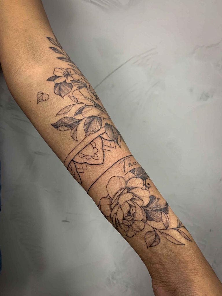 Foto de tatuagem feita por Dai Andrade (@daiandradetattoo)